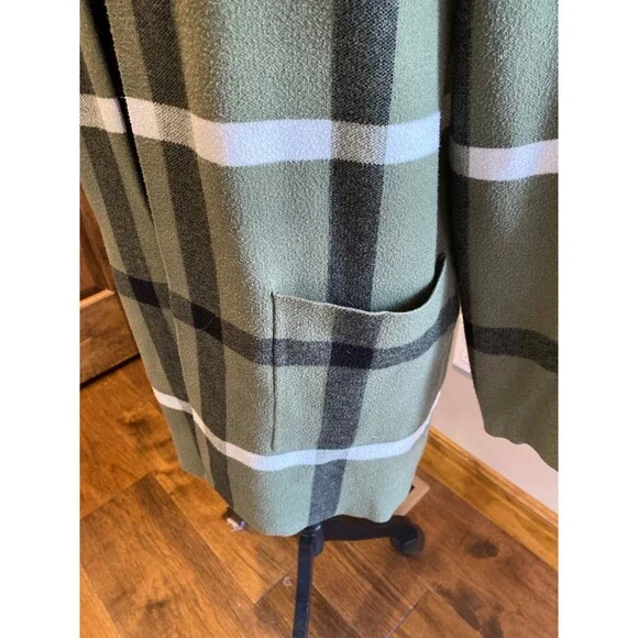 Tahari Windowpane Plaid Cardigan Sweater Long Pockets Size ? Medium to Large - Picture 3 of 12